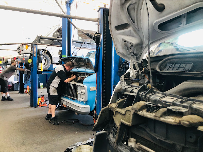 Paul's Auto Service 4