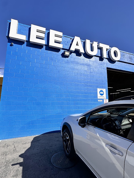 Lee Auto 4
