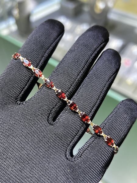 FOREVER JEWELERS 4