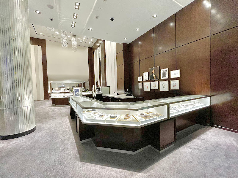 Tiffany & Co. 4