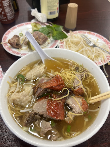 Kim's Vietnamese & Chinese Kitchen 3