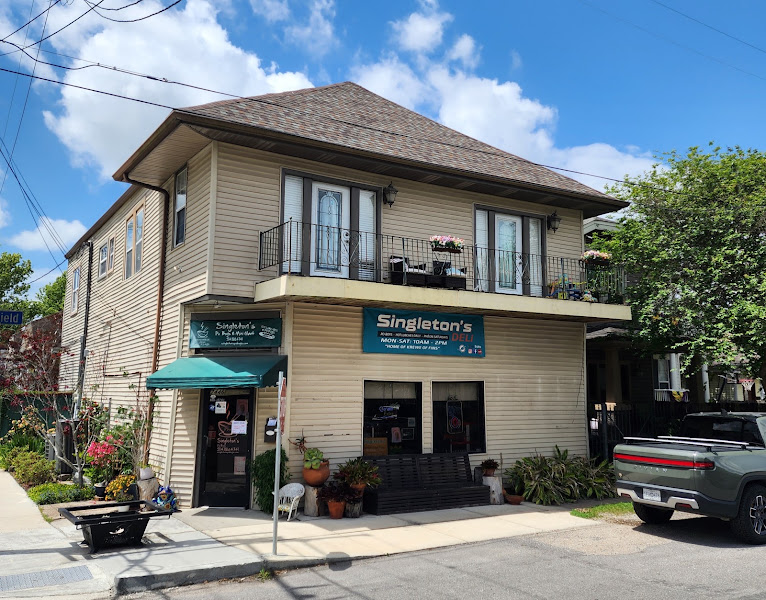 Singleton's Deli 4
