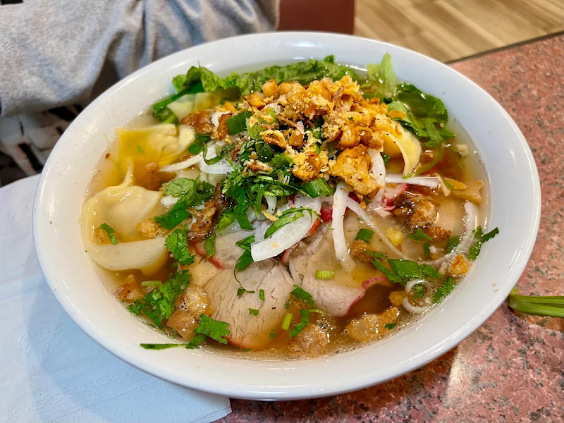 Lucky Pho - Vietnamese Cuisine 4