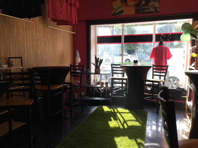 B Sweet Bistro & Bakery 2