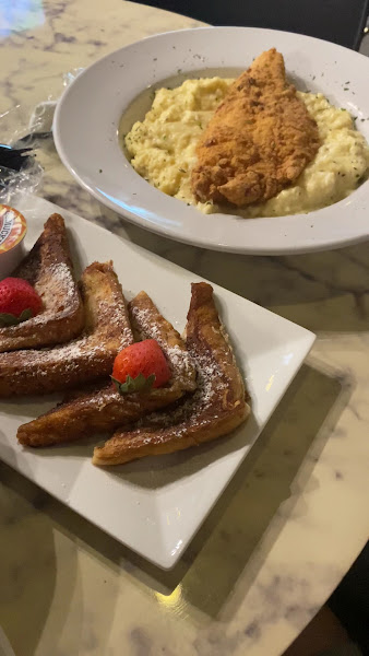 B Sweet Bistro & Bakery 3