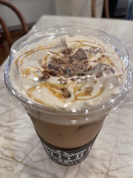 Amore Bakery and Cafe 5