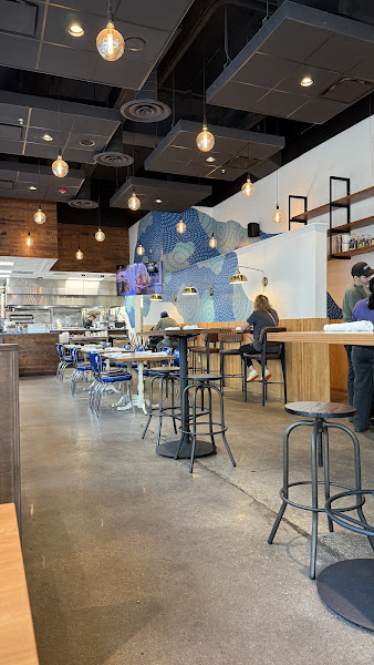 DISTRICT Downtown Diner 4