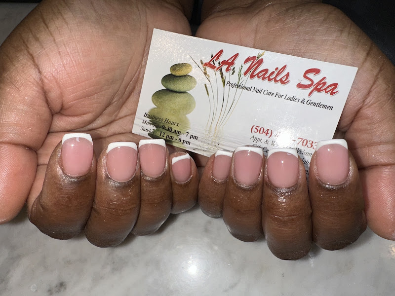 La Nails & Spa 2 4