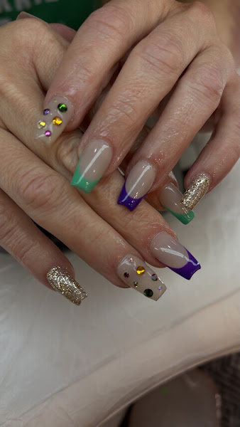 Golden File Nails and Spa Downtown New Orleans 5