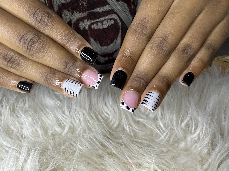 Hollywood Nails & Spa VI 3