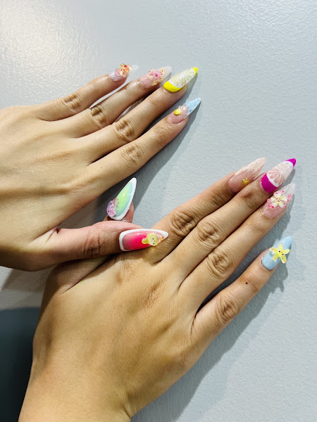 Hollywood Nails & Spa VI 4