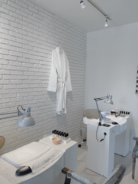Le Visage Day Spa, LLC 3