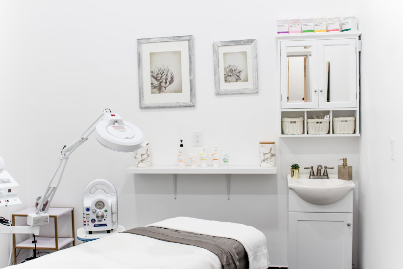 InstaBeauty Salon and Spa 4