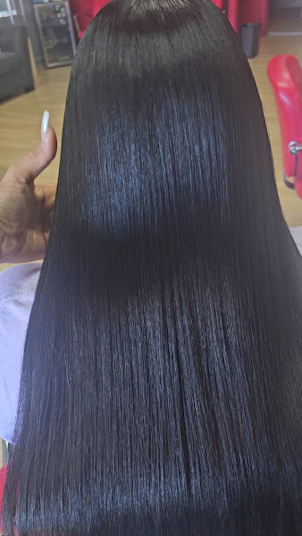 Yilliam's Beauty Bar 3