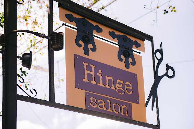 Hinge Salon 5