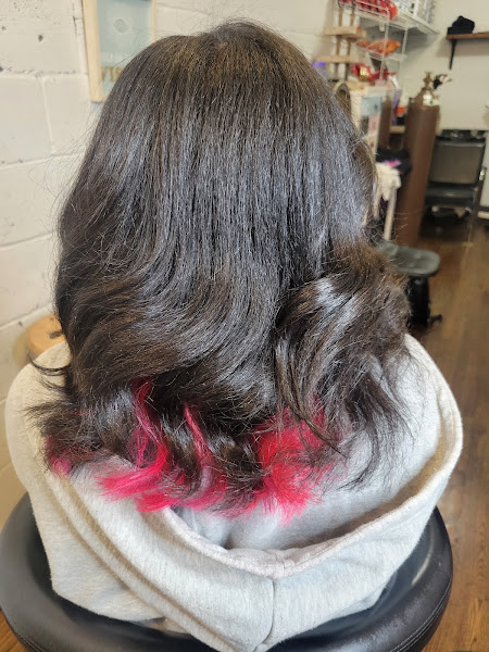 Empress Mi Cheveux & Lacire Salon (Hair and Waxing) 4
