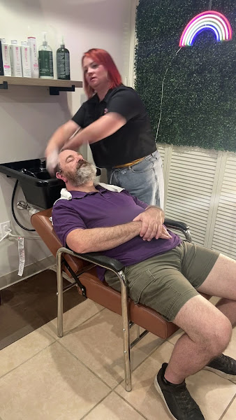 Good Vibes Barbershop 3