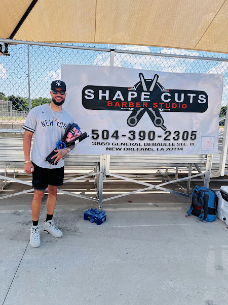 Shape Cuts Barbershop 4