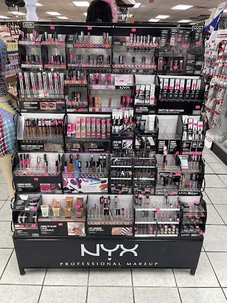 Gena Beauty Supply 4