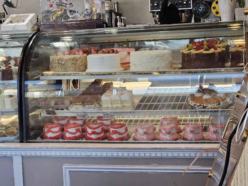 Chez Pierre French Bakery & Café 5