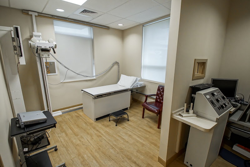 Dr. Vu Vivian M MD 4