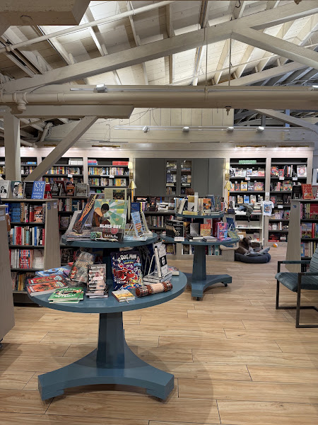 The Garden District Book Shop 5