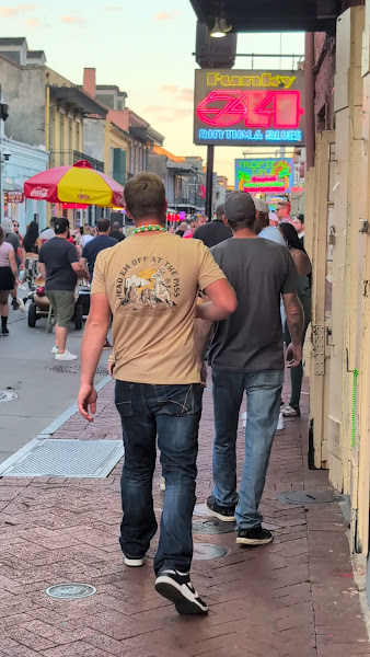 Souvenir shop NOLA 5