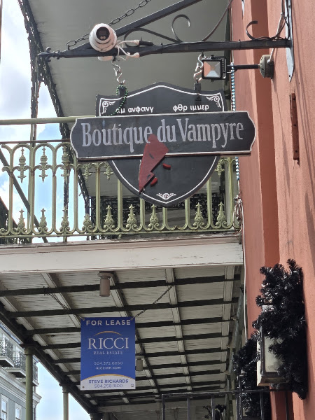 Boutique Du Vampyre