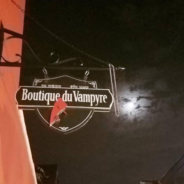Boutique Du Vampyre 4