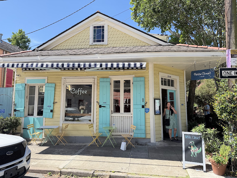 Petite Clouet Café 5