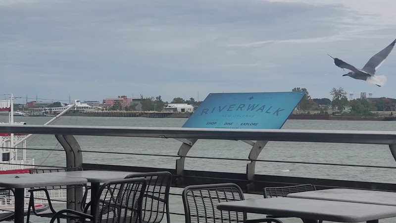 Riverwalk Outlets 3