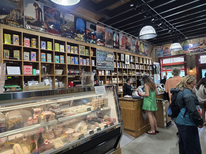 Central Grocery and Deli 4