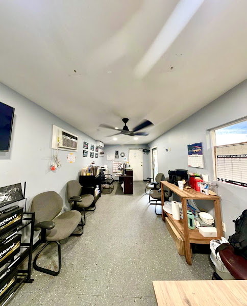 Val's Auto LLC 5