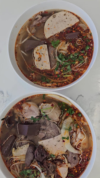 Bún Bò Huế Restaurant 3