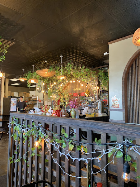 Yoonique Phở & Grill 4