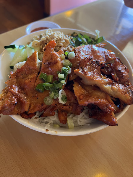 CT Bistro Viet & Thai 4