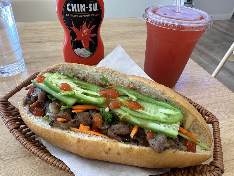 Dat Banh Mi 5