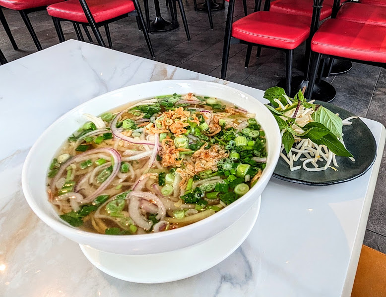 Hello Pho, Banh mi & Boba on Sandy Blvd 4