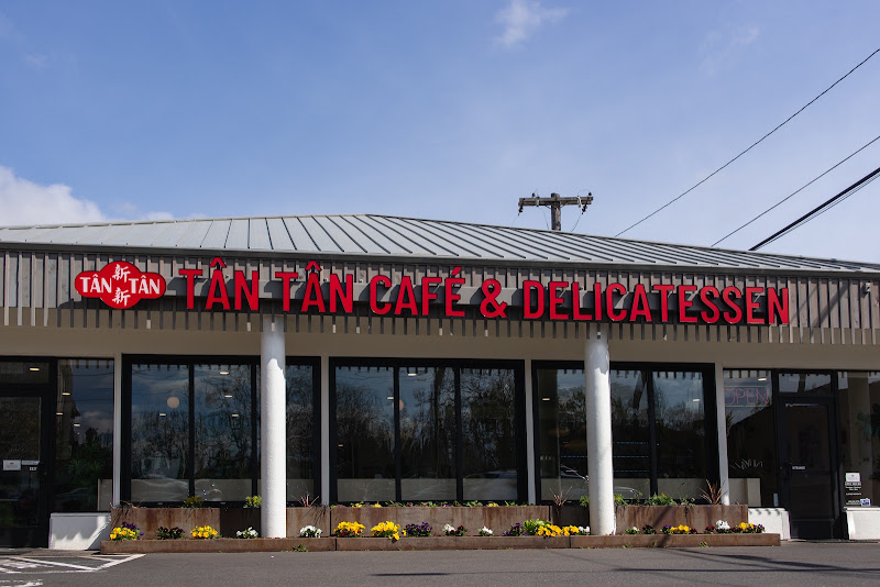 Tan Tan Cafe & Delicatessen 4