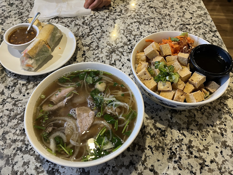 Phở Nguyên Restaurant 4