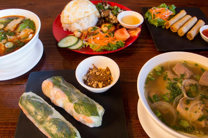 XinhXinh Vietnamese Bistro 4