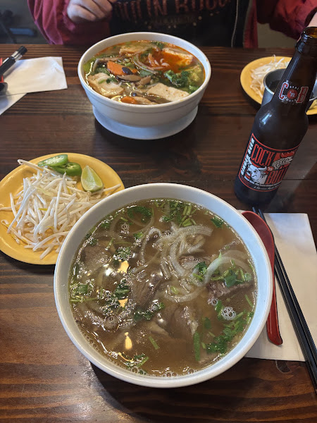 XinhXinh Vietnamese Bistro 5