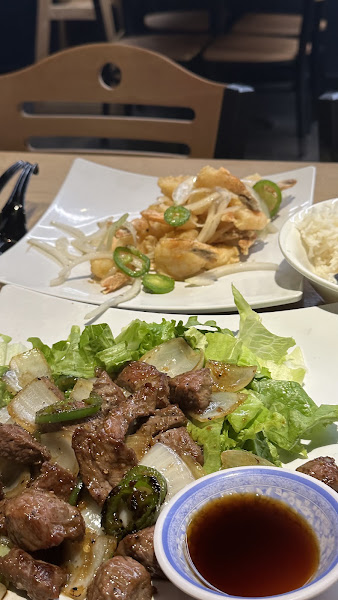 Utopia Restaurant & Lounge 5