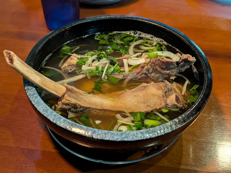 Pho House Cafe & Deli 4