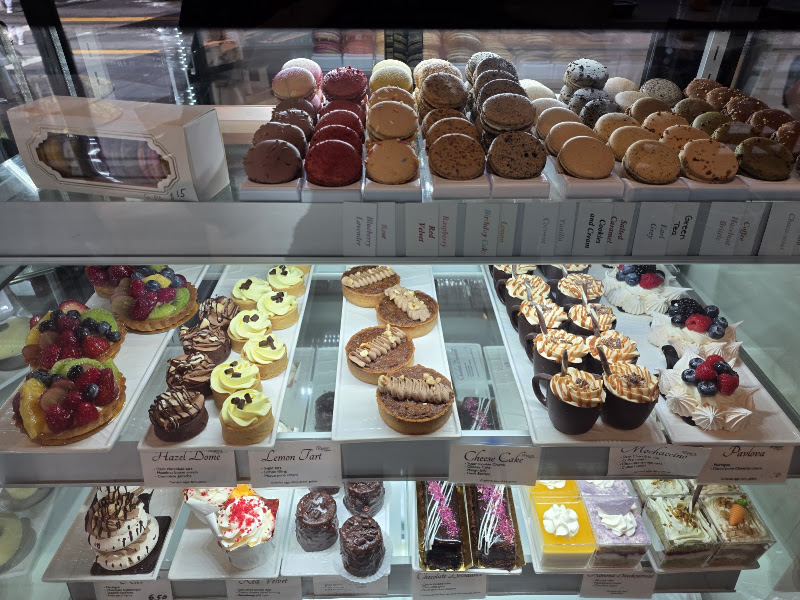 Shedevr Cafe-Patisserie