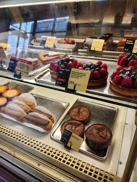 St. Honoré Bakery SE Division 5