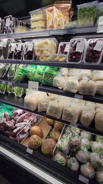 Asian Family Market 3