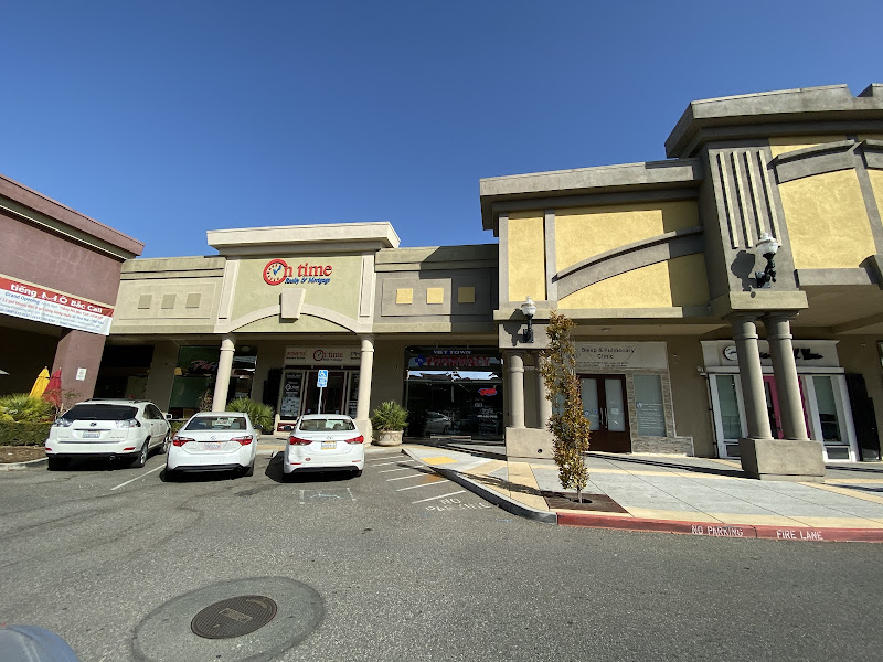 Viet Town Pharmacy 4
