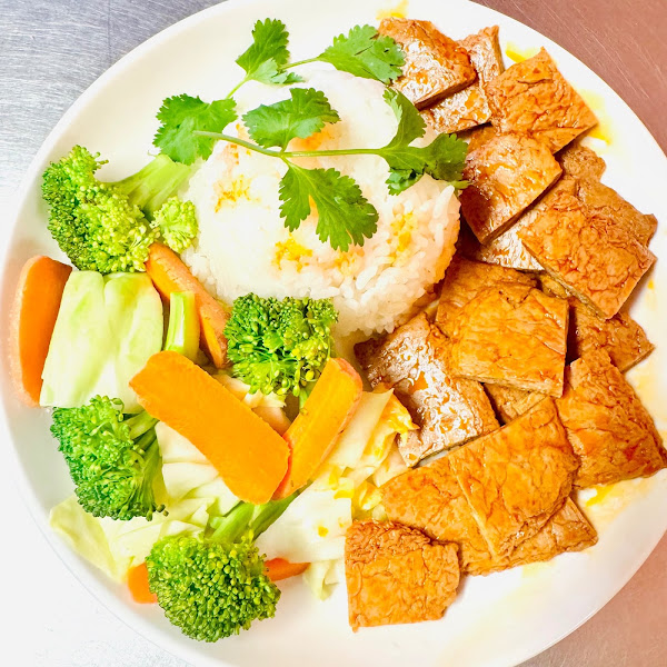 Van Hanh Restaurant - Vegan & Vegetarian Cuisine 5