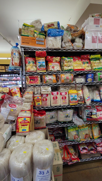 Lily Market 3